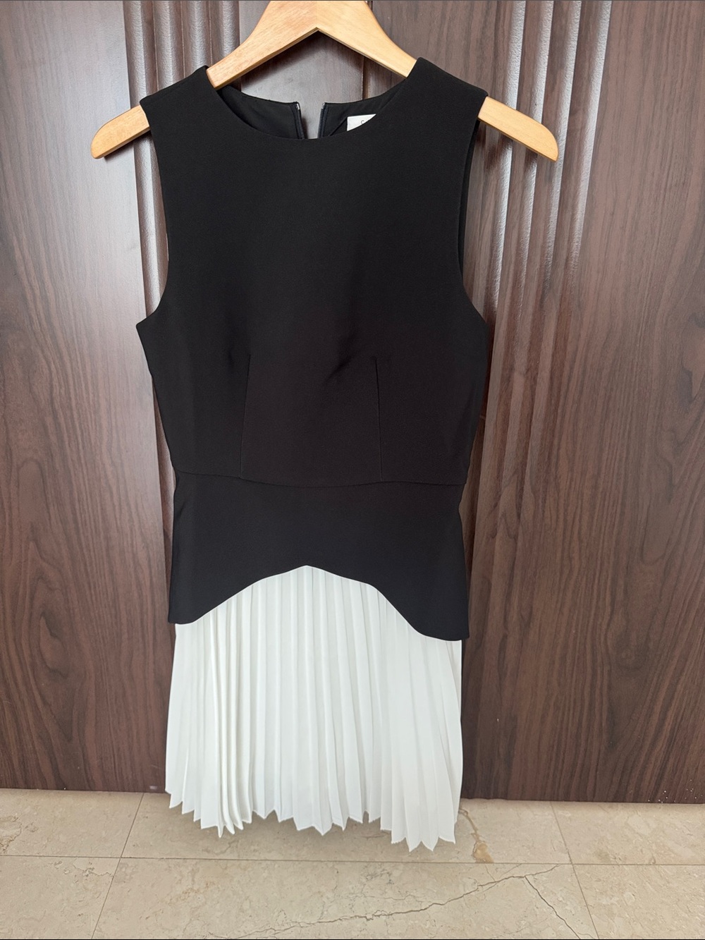 Commense Black Sleeveless Dress with White Pleated Hem